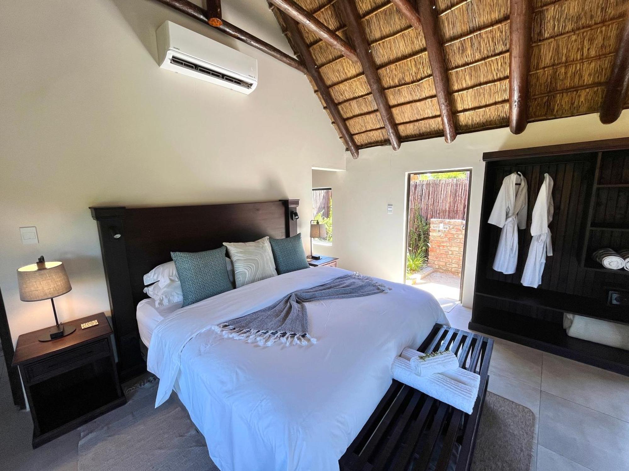 Charihandra Game Lodge アッド エクステリア 写真